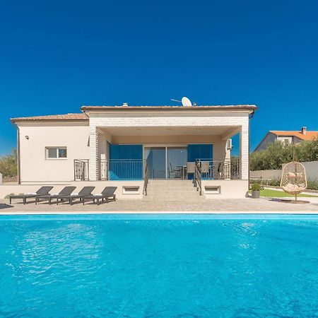 Villa Tara Zadarvillas Tinj Exteriér fotografie