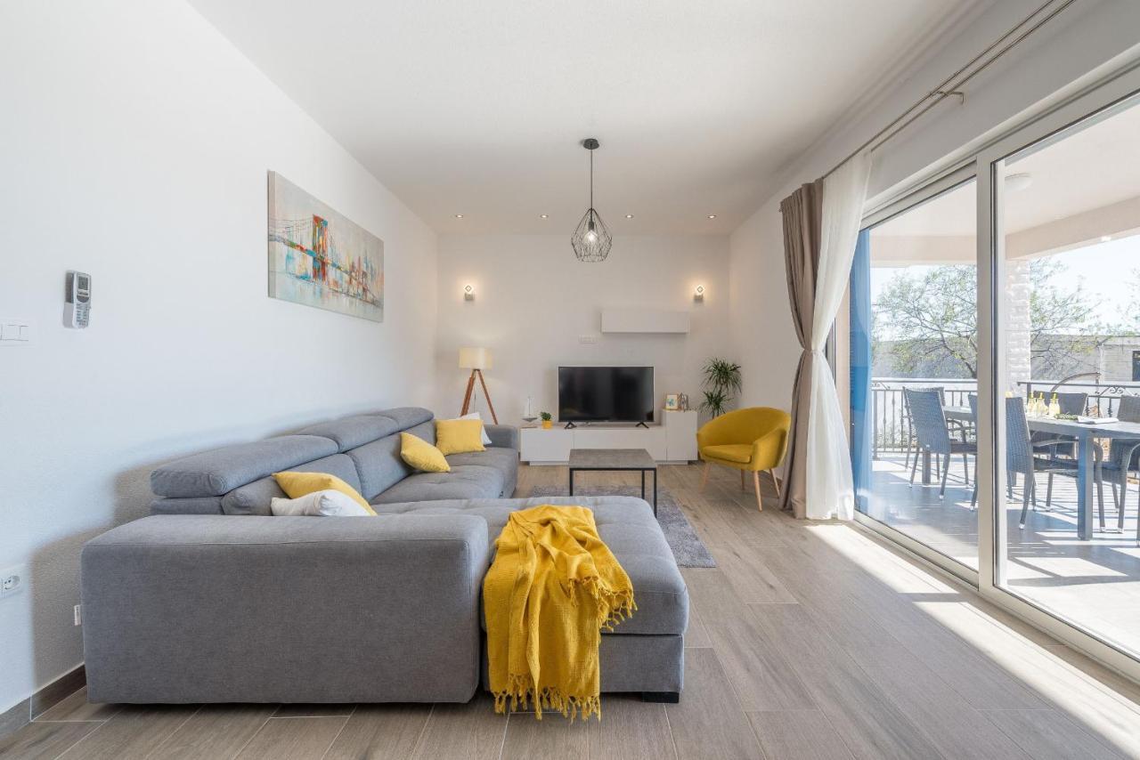Villa Tara Zadarvillas Tinj Exteriér fotografie