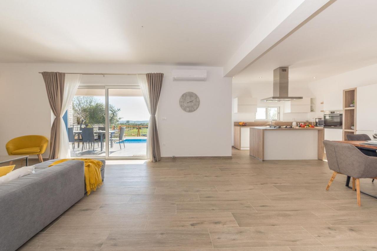 Villa Tara Zadarvillas Tinj Exteriér fotografie