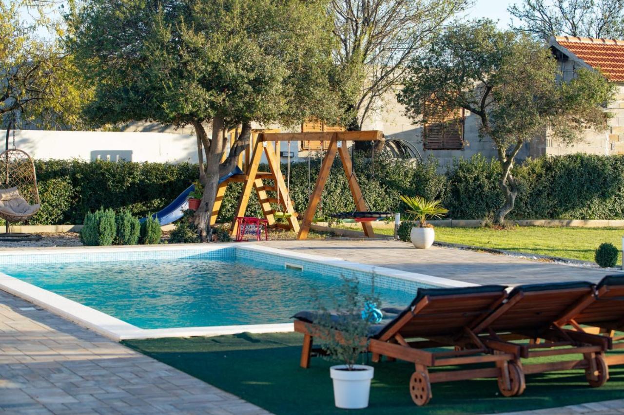 Villa Tara Zadarvillas Tinj Exteriér fotografie